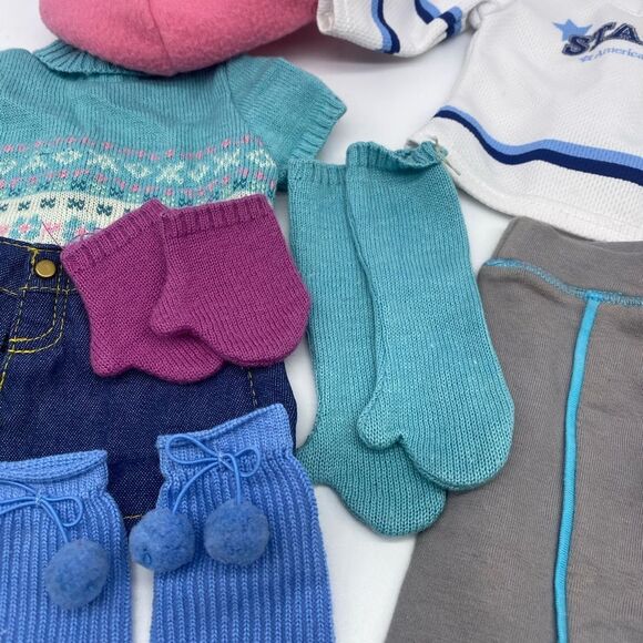 American Girl Mia 2 in 1 Skate Outfits - Picture 6 of 8